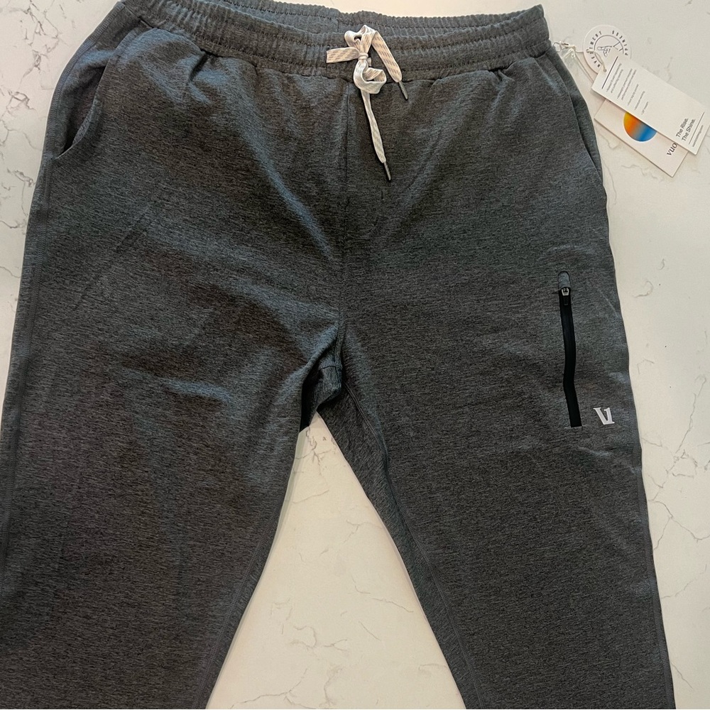Men’s Vuori Sunday Performance Jogger Size Large